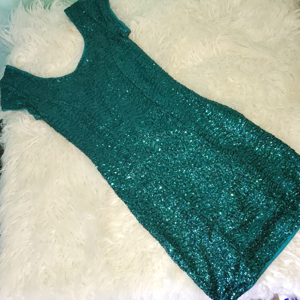 Divided by H&M emerald sequin mini dress size 2